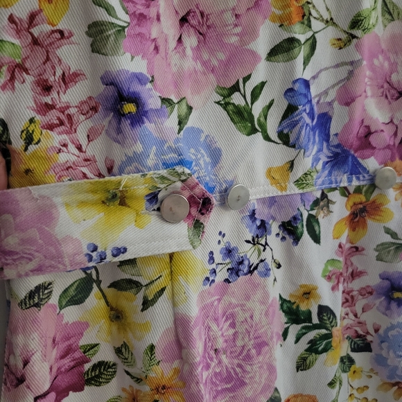 NWT Olivaveous Eternal Spring Floral Print Utility Mini Dress Button Front MD - Picture 13 of 16